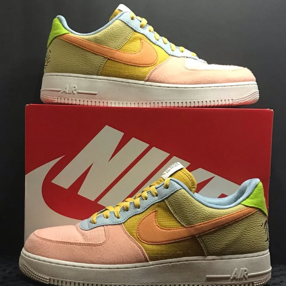 Nike Air Force 1 Sun Club - Picture 3 of 12